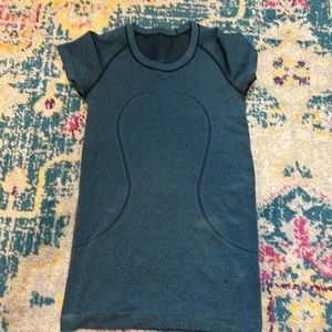 Lululemon Swiftly tech short sleeve shirt